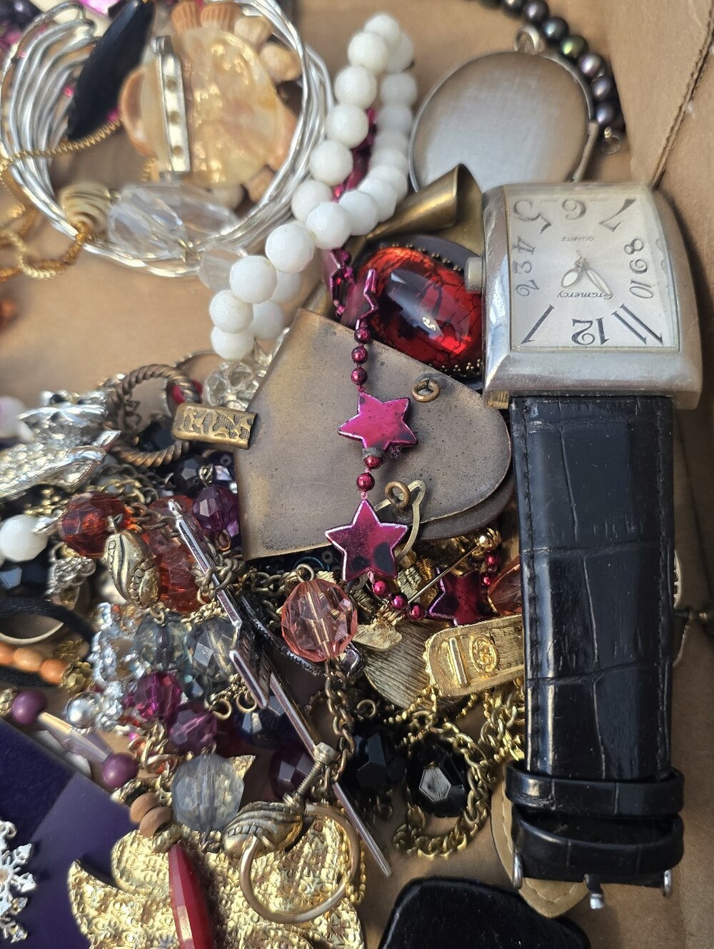 3 LB Pound Lot of Mixed Jewelry Pieces For Arts Crafts Some Broken & Wearable - Picture 7 of 10